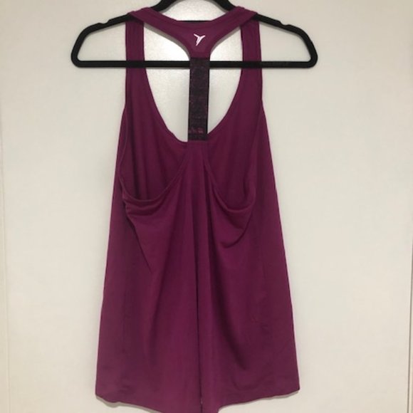 Old Navy Workout Top - Size Medium - Picture 3 of 4